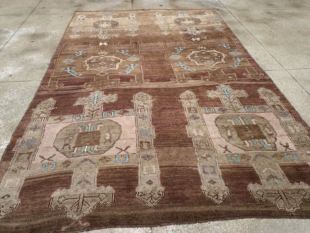 Vintage Turkish Anatolian Accent Carpet, No.32974 - Galerie Shabab