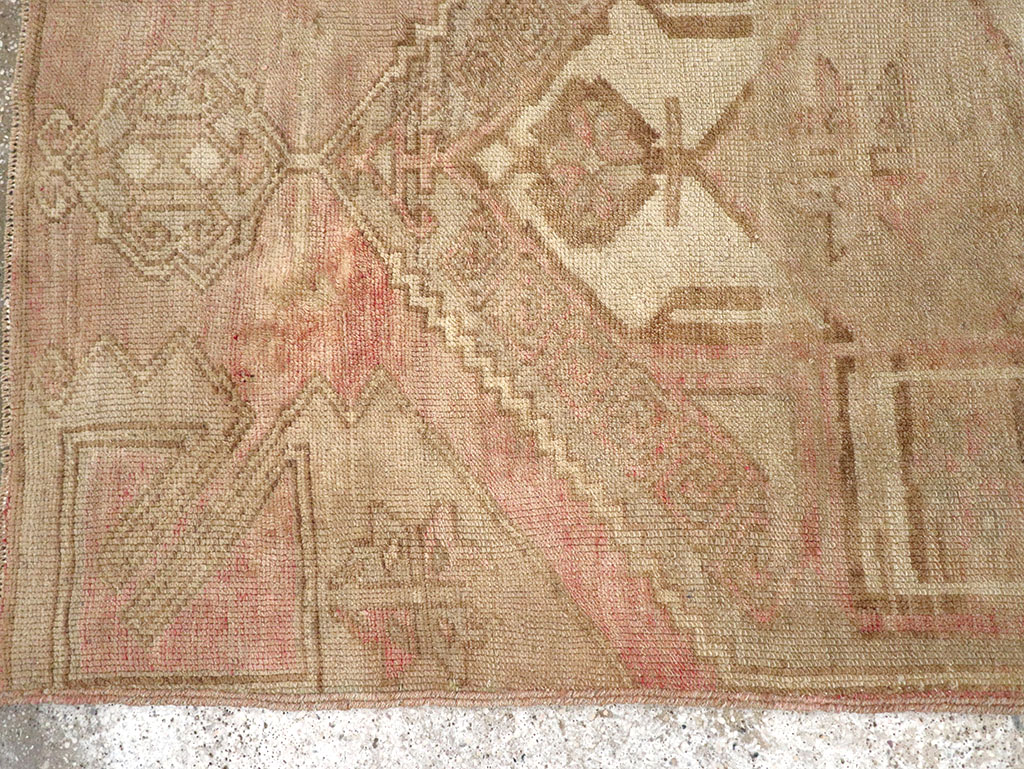 Vintage Turkish Anatolian Runner, No.32978 - Galerie Shabab