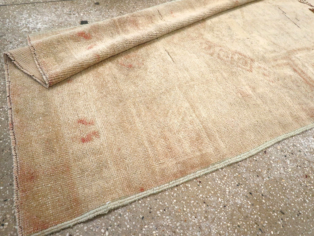 Vintage Turkish Anatolian Runner, No.32979 - Galerie Shabab