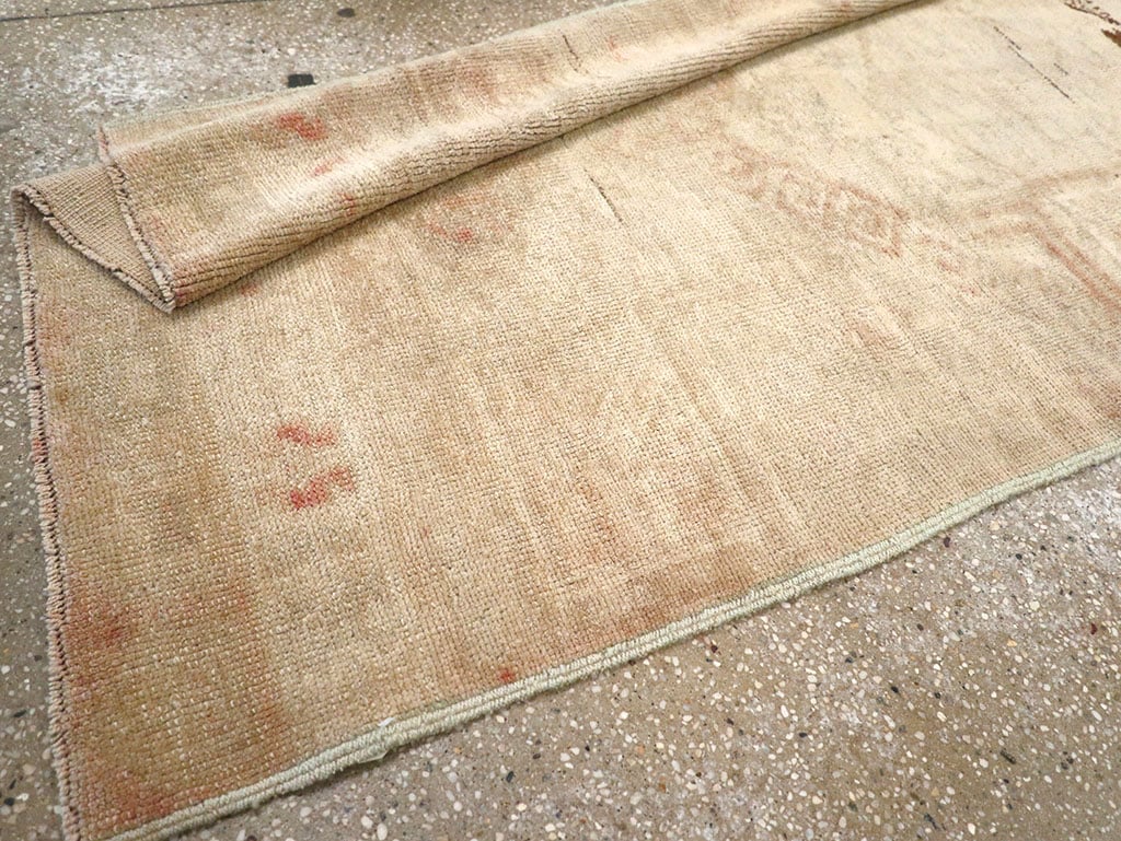 Vintage Turkish Anatolian Runner, No.32979 - Galerie Shabab