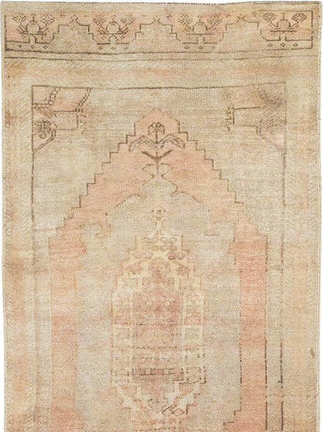 Vintage Turkish Anatolian Runner, No.32985 - Galerie Shabab