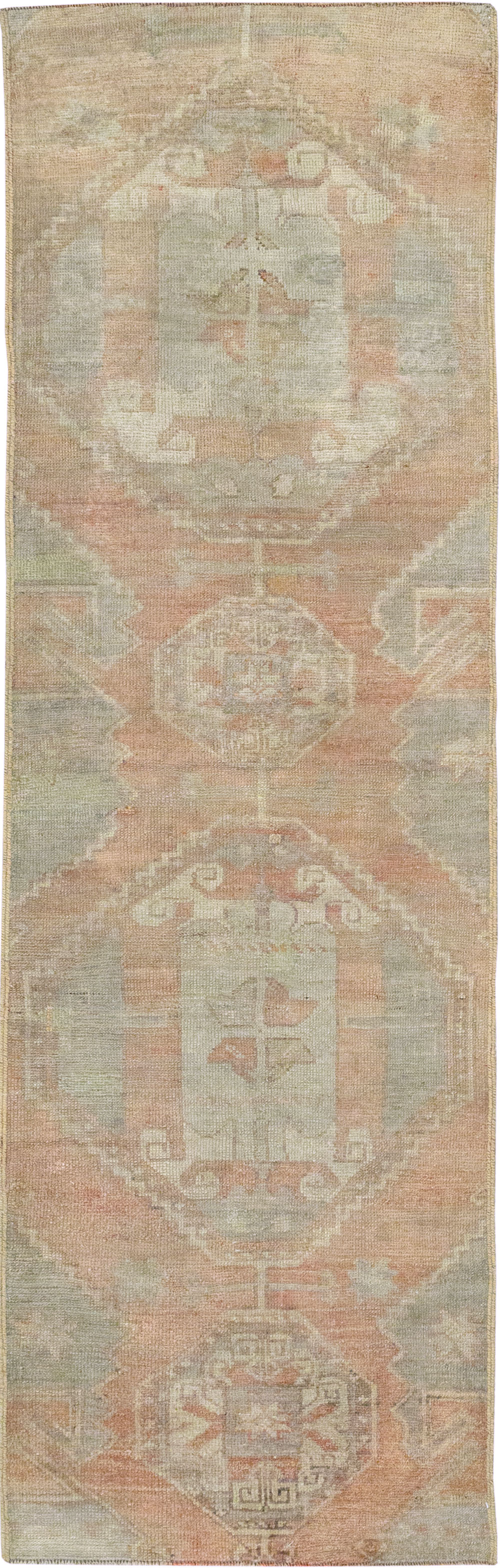 Vintage Turkish Anatolian Runner, No.32986 - Galerie Shabab