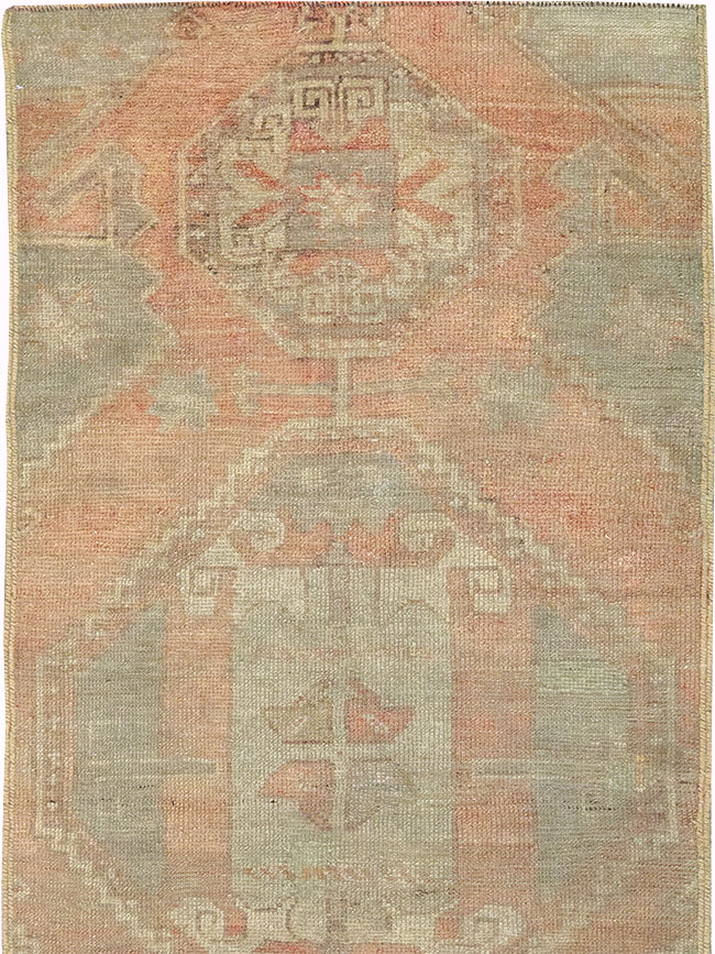Vintage Turkish Anatolian Runner, No.32986 - Galerie Shabab