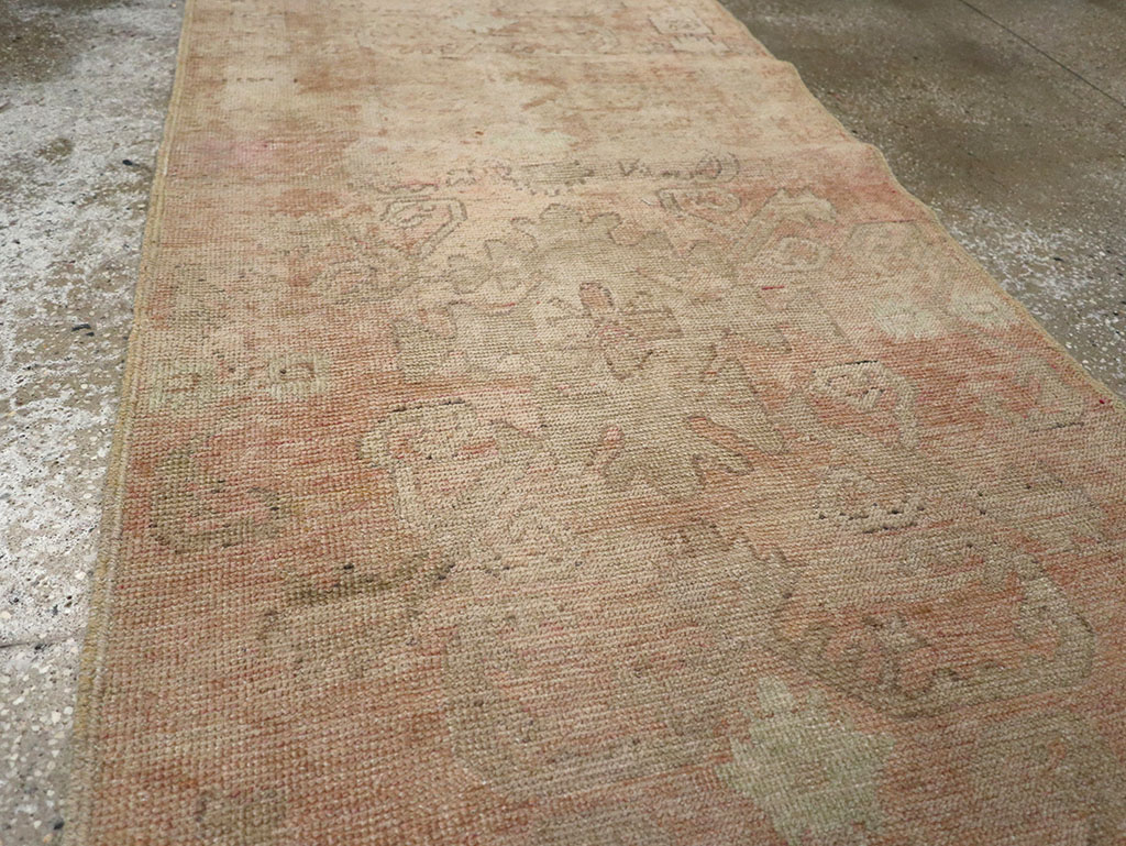 Vintage Turkish Anatolian Runner, No.32989 - Galerie Shabab