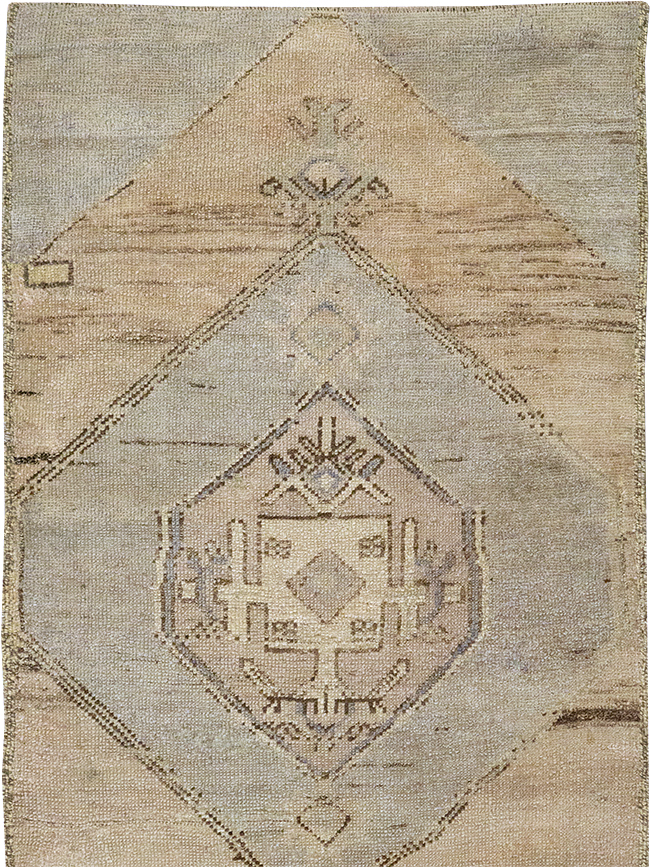Vintage Turkish Anatolian Runner, No.32993 - Galerie Shabab
