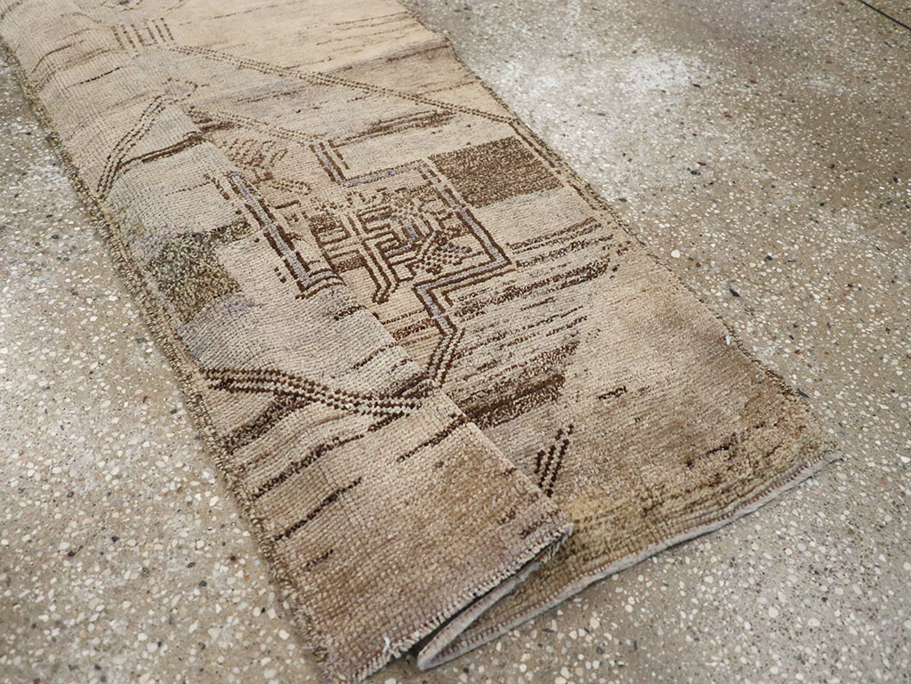 Vintage Turkish Anatolian Runner, No.32993 - Galerie Shabab