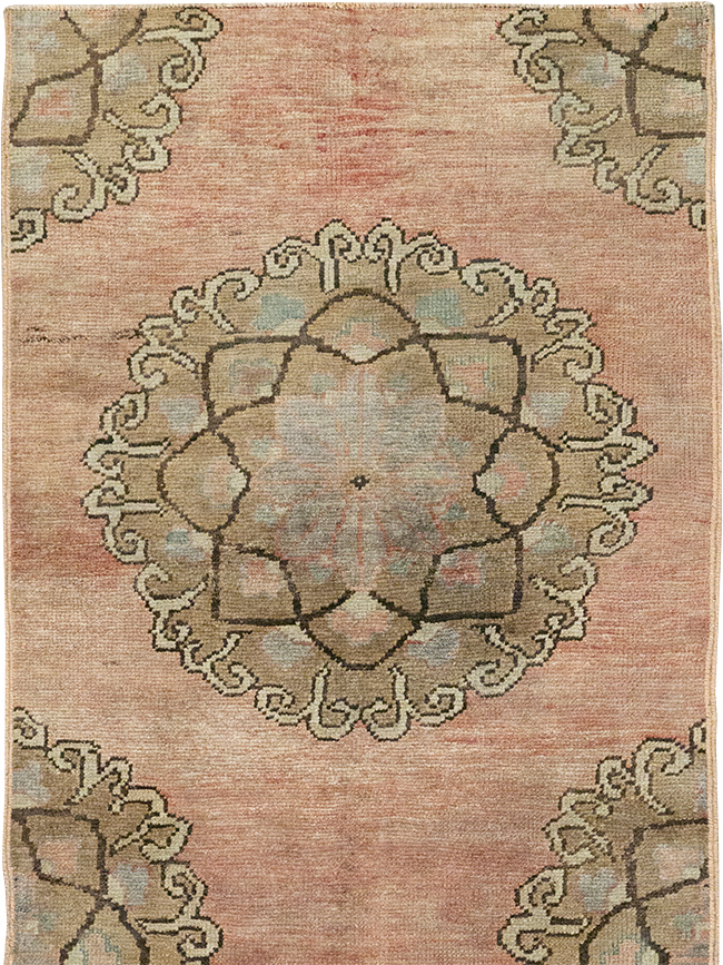 Vintage Turkish Anatolian Runner, No.32994 - Galerie Shabab