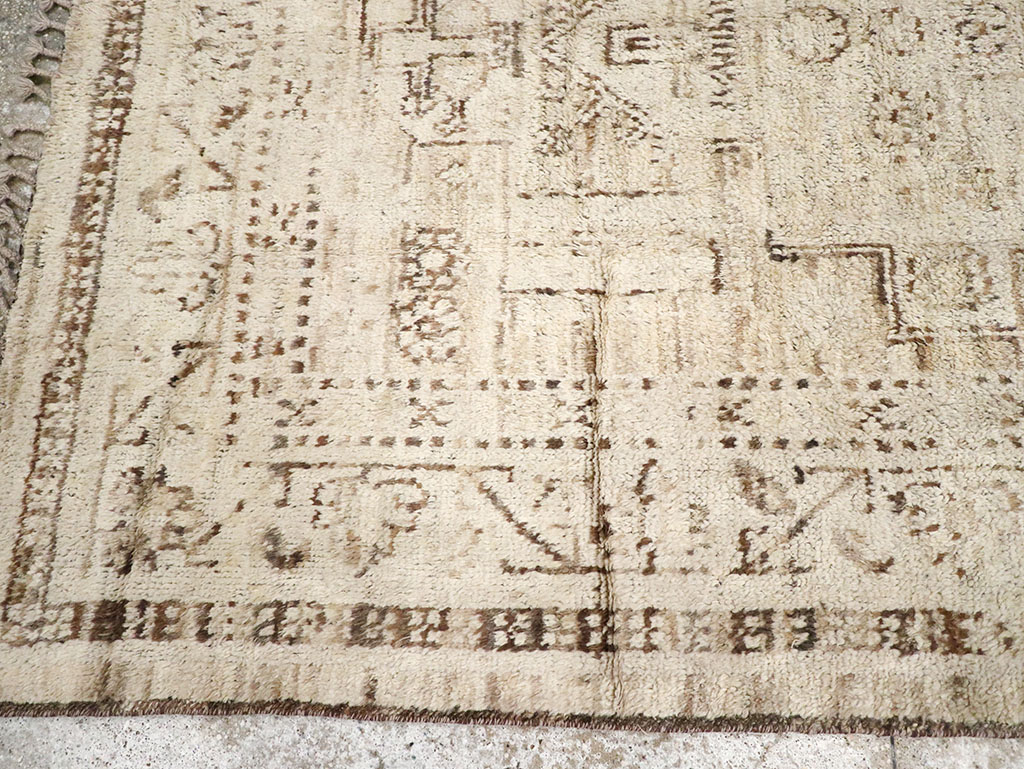 Modern Persian Gabbeh Accent Rug, No.32996 - Galerie Shabab