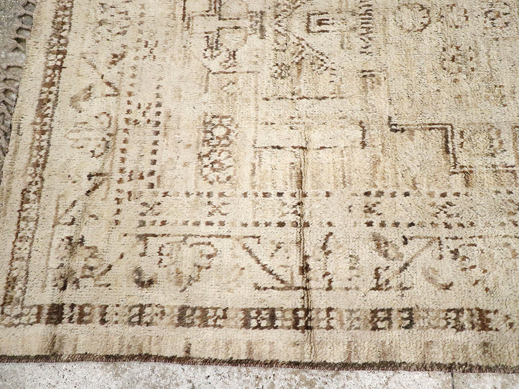Modern Persian Gabbeh Accent Rug, No.32996 - Galerie Shabab
