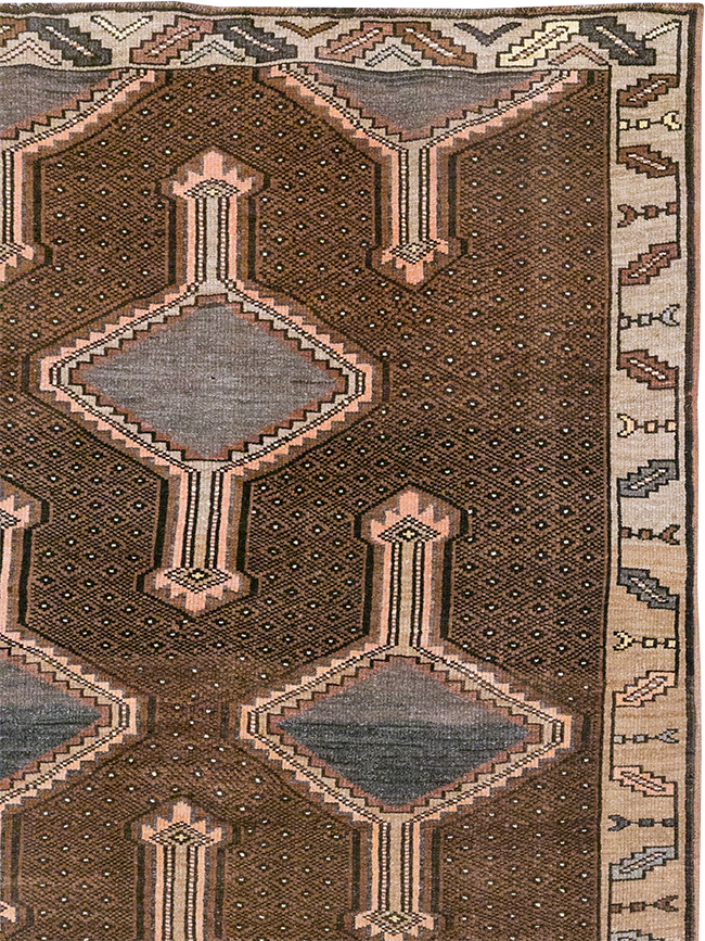 Vintage Turkish Anatolian Room Size Carpet, No.33002 - Galerie Shabab