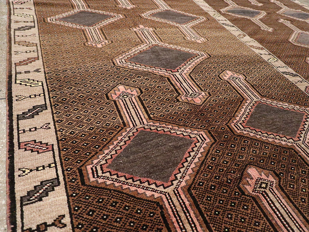 Vintage Turkish Anatolian Room Size Carpet, No.33002 - Galerie Shabab
