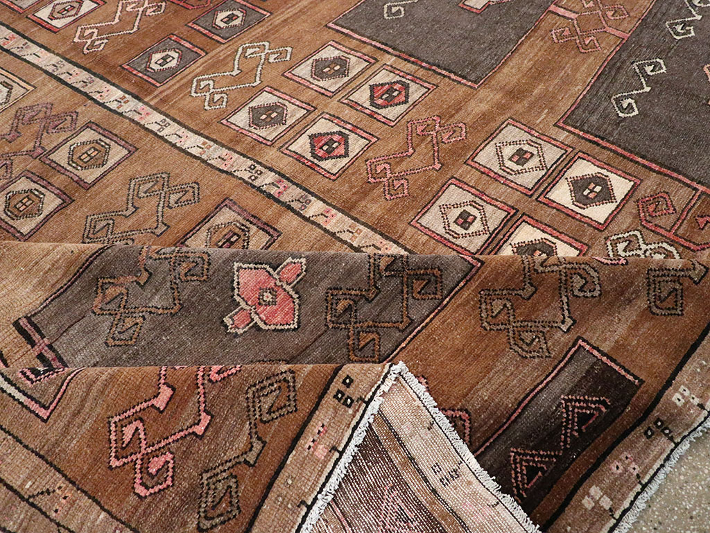 Vintage Turkish Anatolian Large Carpet, No.33003 - Galerie Shabab