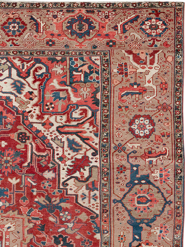 Antique Persian Heriz Room Size Carpet, No.33008 - Galerie Shabab