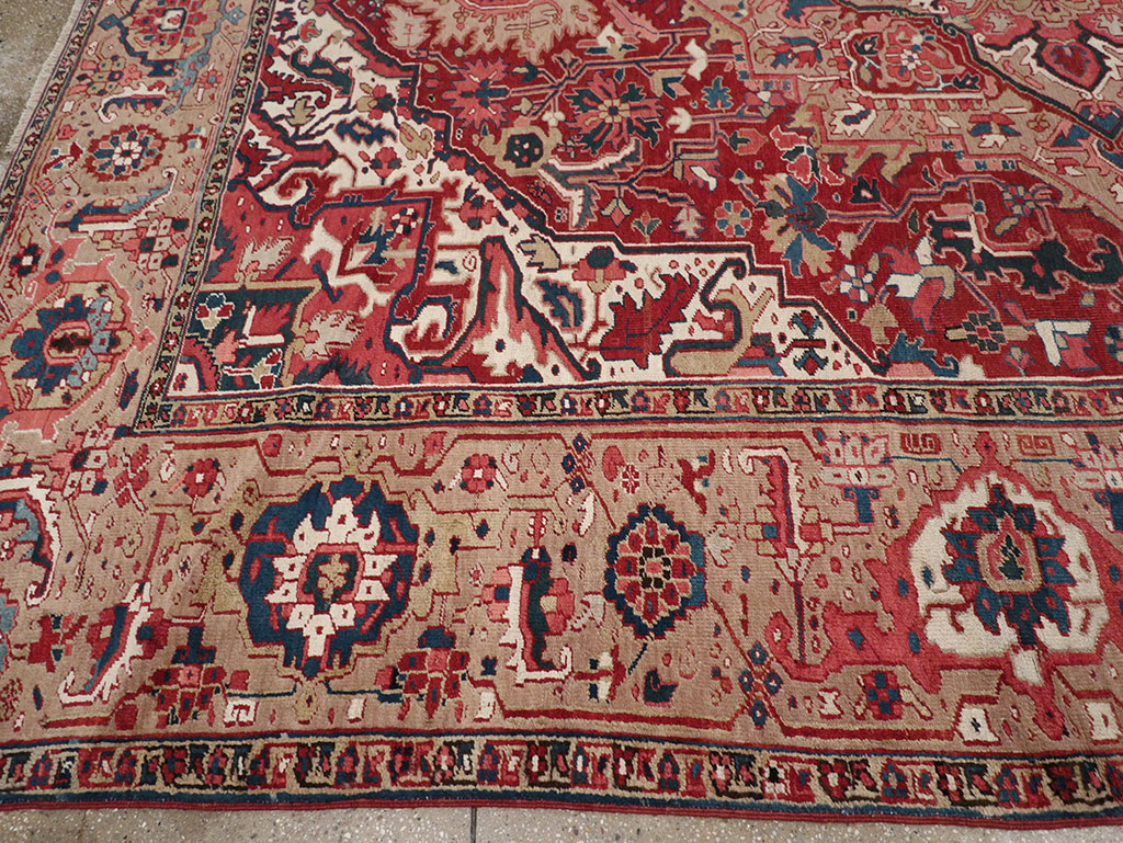 Antique Persian Heriz Room Size Carpet, No.33008 - Galerie Shabab