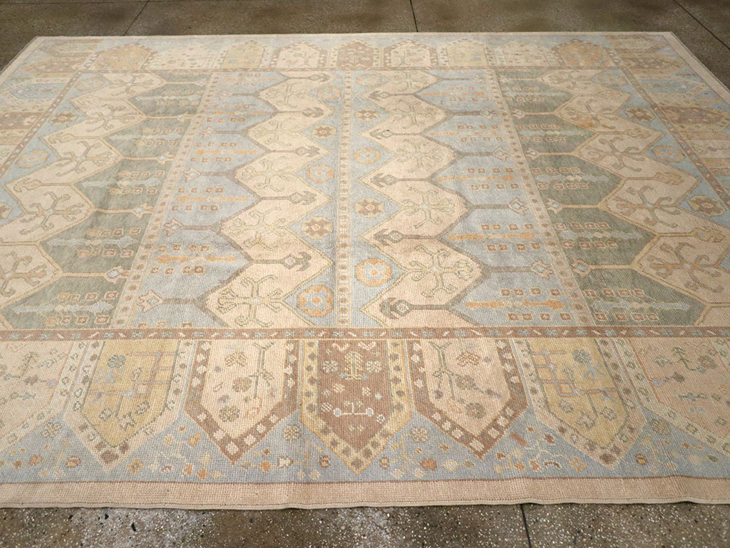 Modern Turkish Anatolian Room Size Carpet, No.33009 - Galerie Shabab