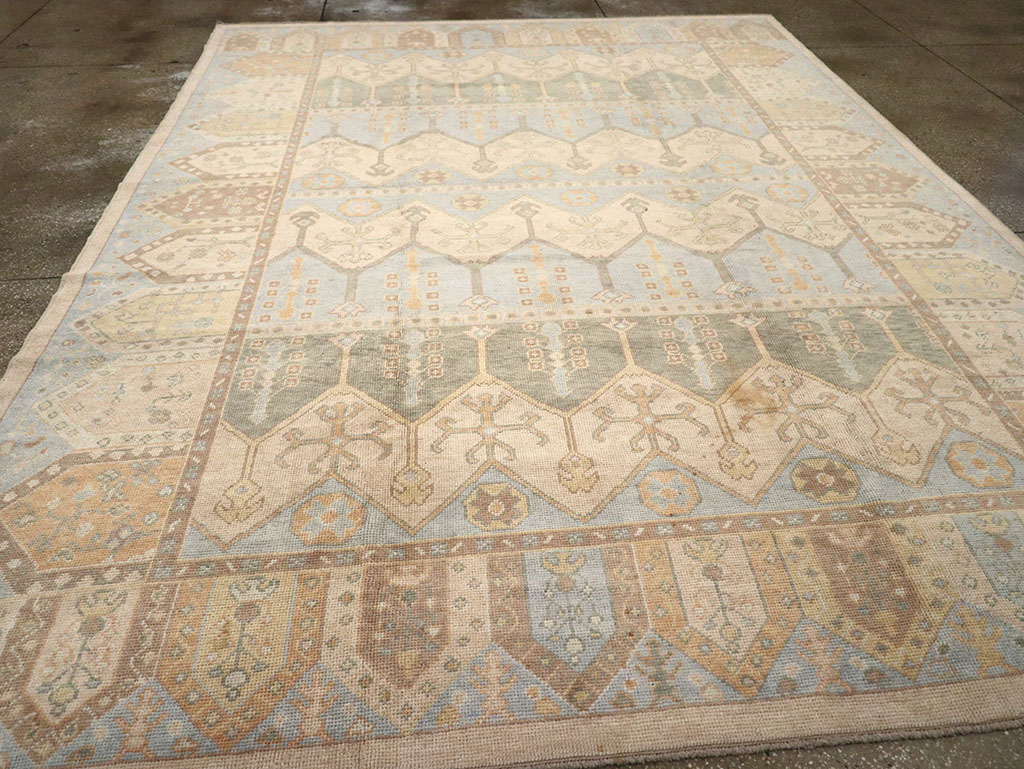 Modern Turkish Anatolian Room Size Carpet, No.33009 - Galerie Shabab