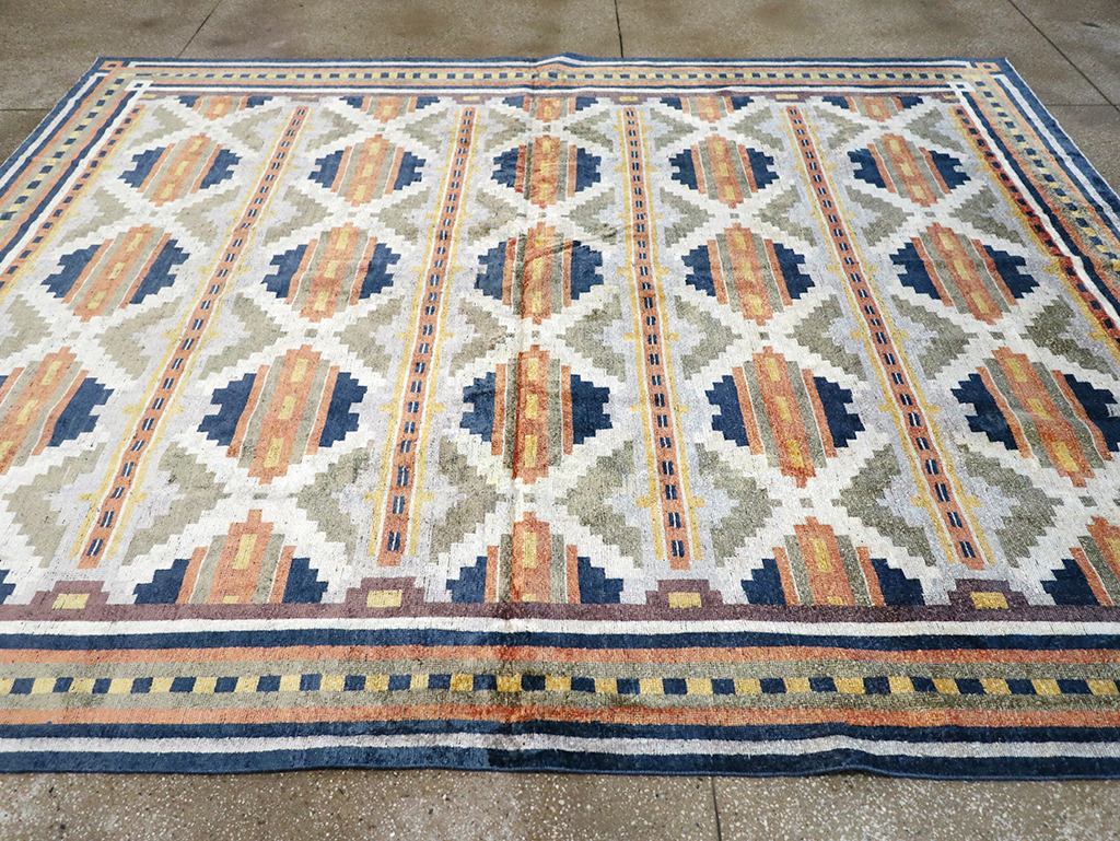 Modern East Turkestan Silk Khotan Room Size Carpet, No.33013 - Galerie Shabab