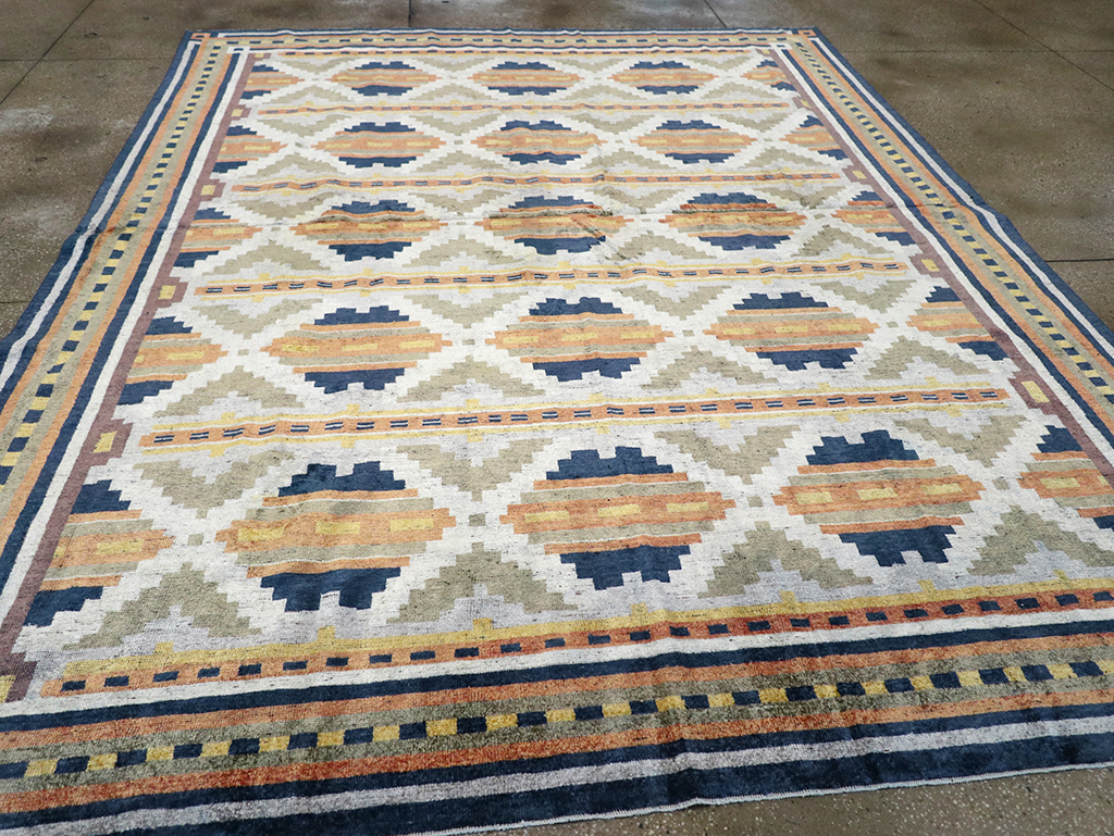 Modern East Turkestan Silk Khotan Room Size Carpet, No.33013 - Galerie Shabab