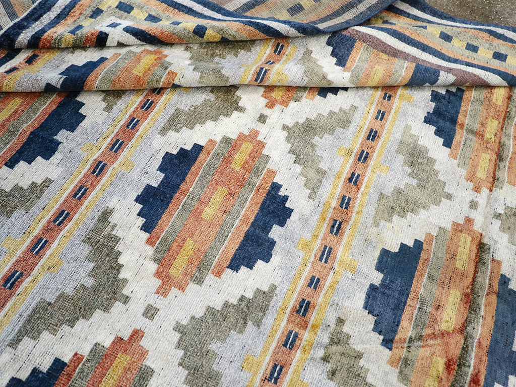 Modern East Turkestan Silk Khotan Room Size Carpet, No.33013 - Galerie Shabab