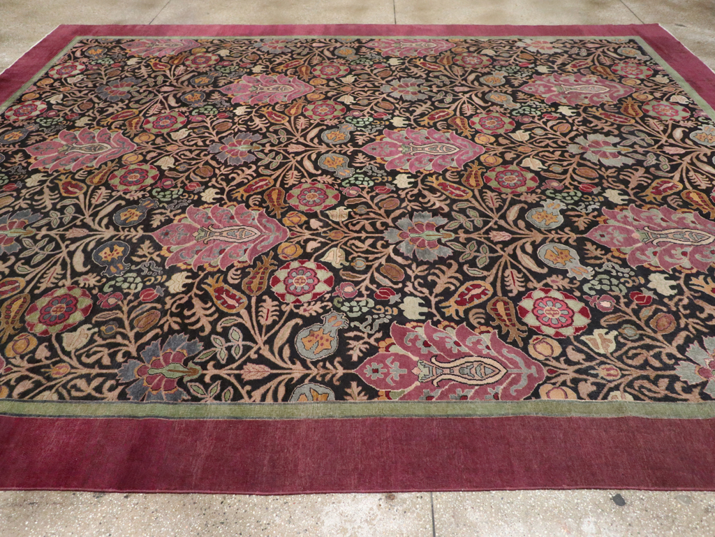 Antique Indian Agra Room Size Carpet, No.33019 - Galerie Shabab