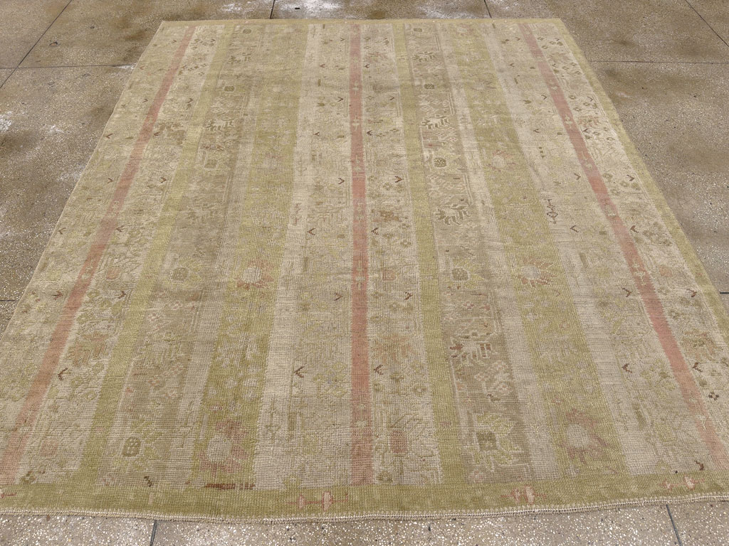 Antique Turkish Ghiordes Room Size Carpet, No.33020 - Galerie Shabab