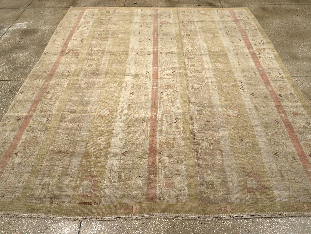 Antique Turkish Ghiordes Room Size Carpet, No.33020 - Galerie Shabab