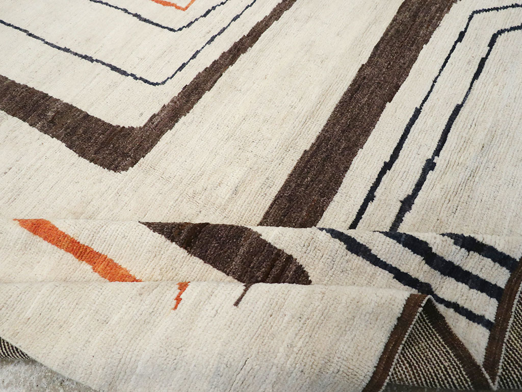 Modern Turkish Art Deco Room Size Carpet, No.33025 - Galerie Shabab