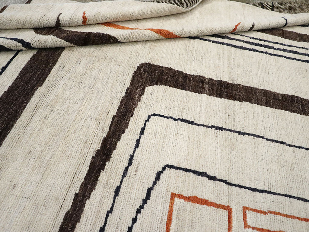 Modern Turkish Art Deco Room Size Carpet, No.33025 - Galerie Shabab