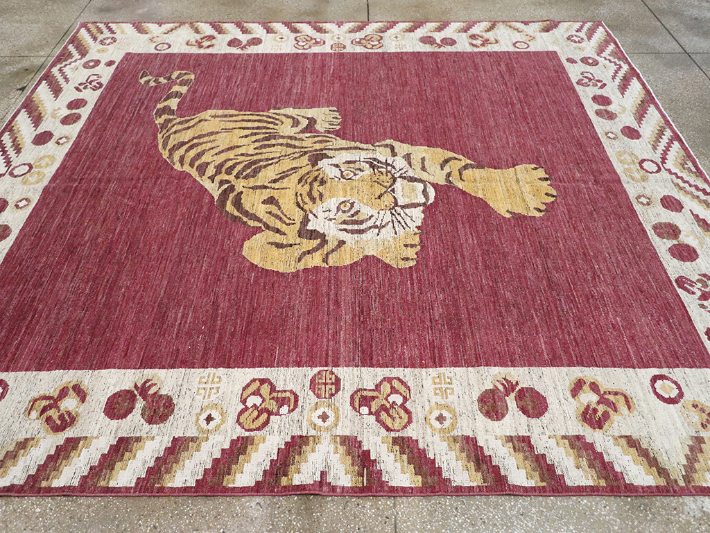 Modern East Turkestan Khotan Pictorial Room Size Carpet, No.33027 - Galerie Shabab