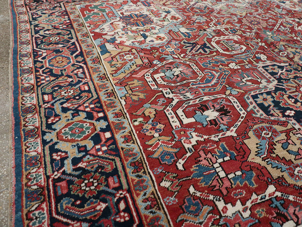 Vintage Persian Heriz Room Size Carpet, No.33042 - Galerie Shabab