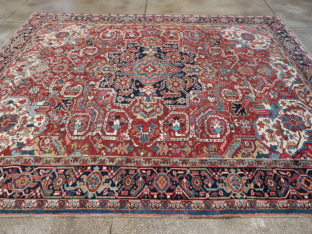 Vintage Persian Heriz Room Size Carpet, No.33042 - Galerie Shabab