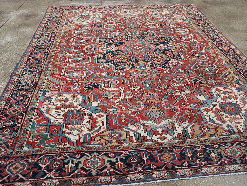Vintage Persian Heriz Room Size Carpet, No.33042 - Galerie Shabab