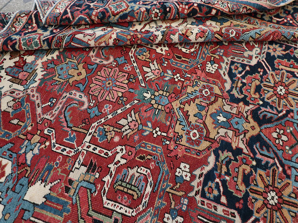 Vintage Persian Heriz Room Size Carpet, No.33042 - Galerie Shabab