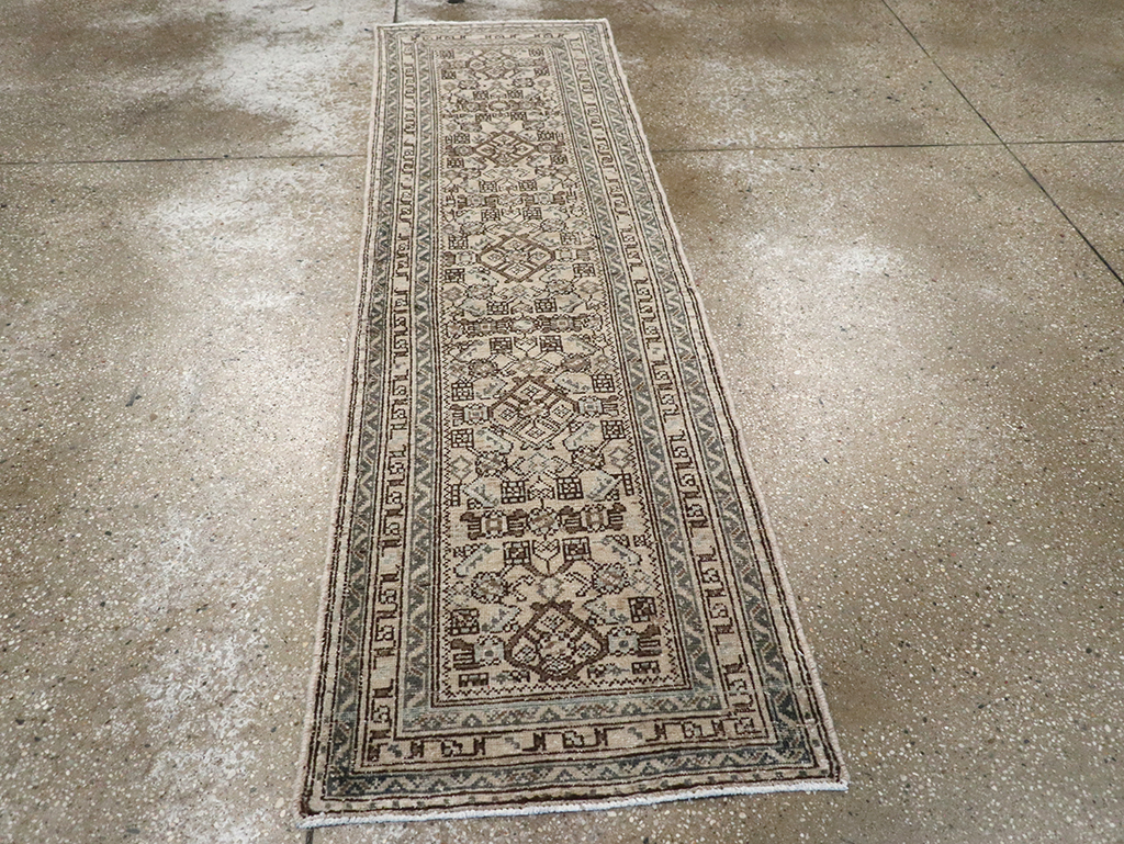 Vintage Persian Malayer Runner, No.33043 - Galerie Shabab