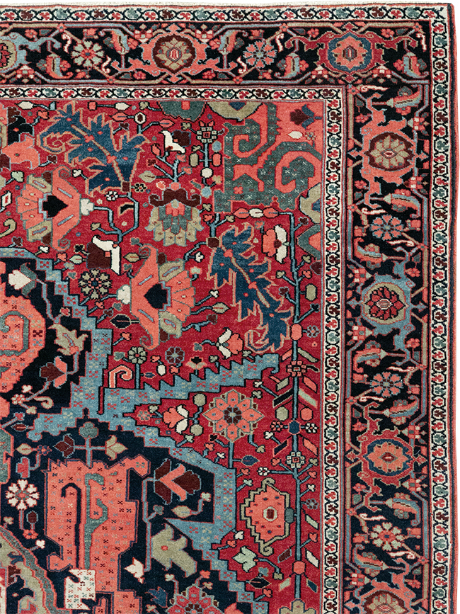 Antique Persian Heriz Accent Rug, No.33044 - Galerie Shabab