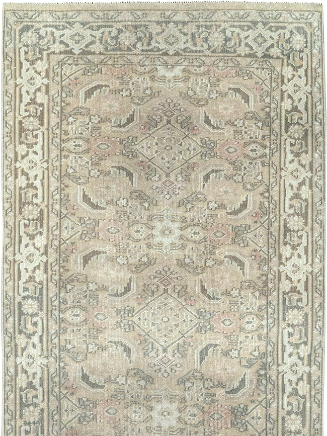 Vintage Turkish Sivas Runner, No.33047 - Galerie Shabab