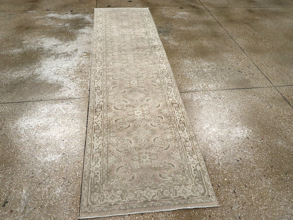 Vintage Turkish Sivas Runner, No.33047 - Galerie Shabab