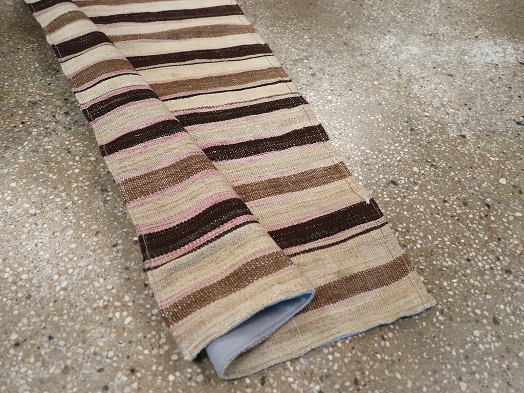 Vintage Turkish Flatweave Kilim Runner, No.33060 - Galerie Shabab