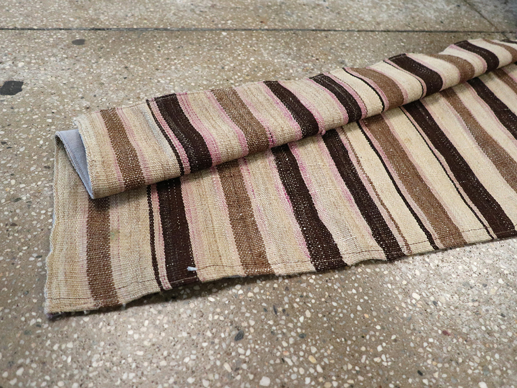 Vintage Turkish Flatweave Kilim Runner, No.33060 - Galerie Shabab