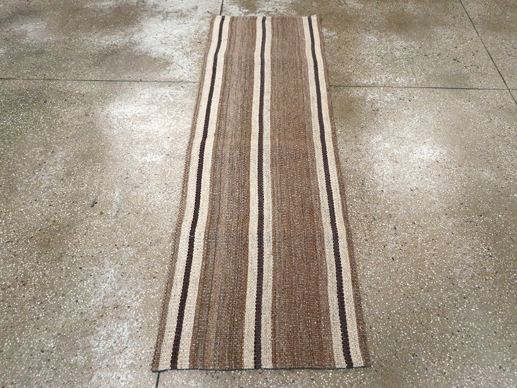 Vintage Turkish Flatweave Kilim Runner, No.33061 - Galerie Shabab
