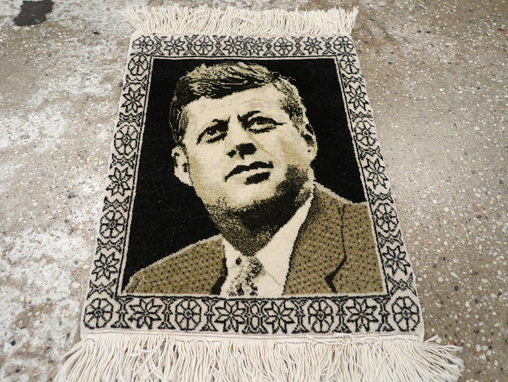 Vintage Persian Tabriz Pictorial Rug, No.33066 - Galerie Shabab