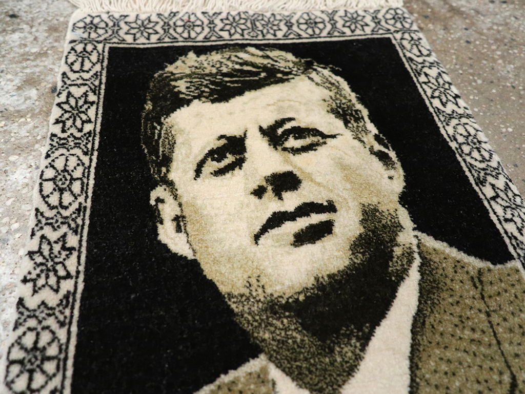 Vintage Persian Tabriz Pictorial Rug, No.33066 - Galerie Shabab