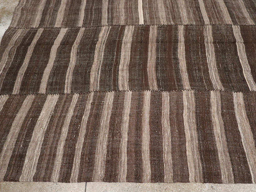 Vintage Turkish Flatweave Kilim Room Size Carpet, No.33071 - Galerie Shabab