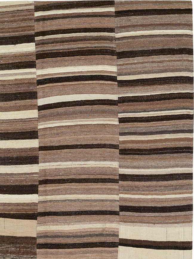 Vintage Turkish Flatweave Kilim Room Size Carpet, No.33073 - Galerie Shabab