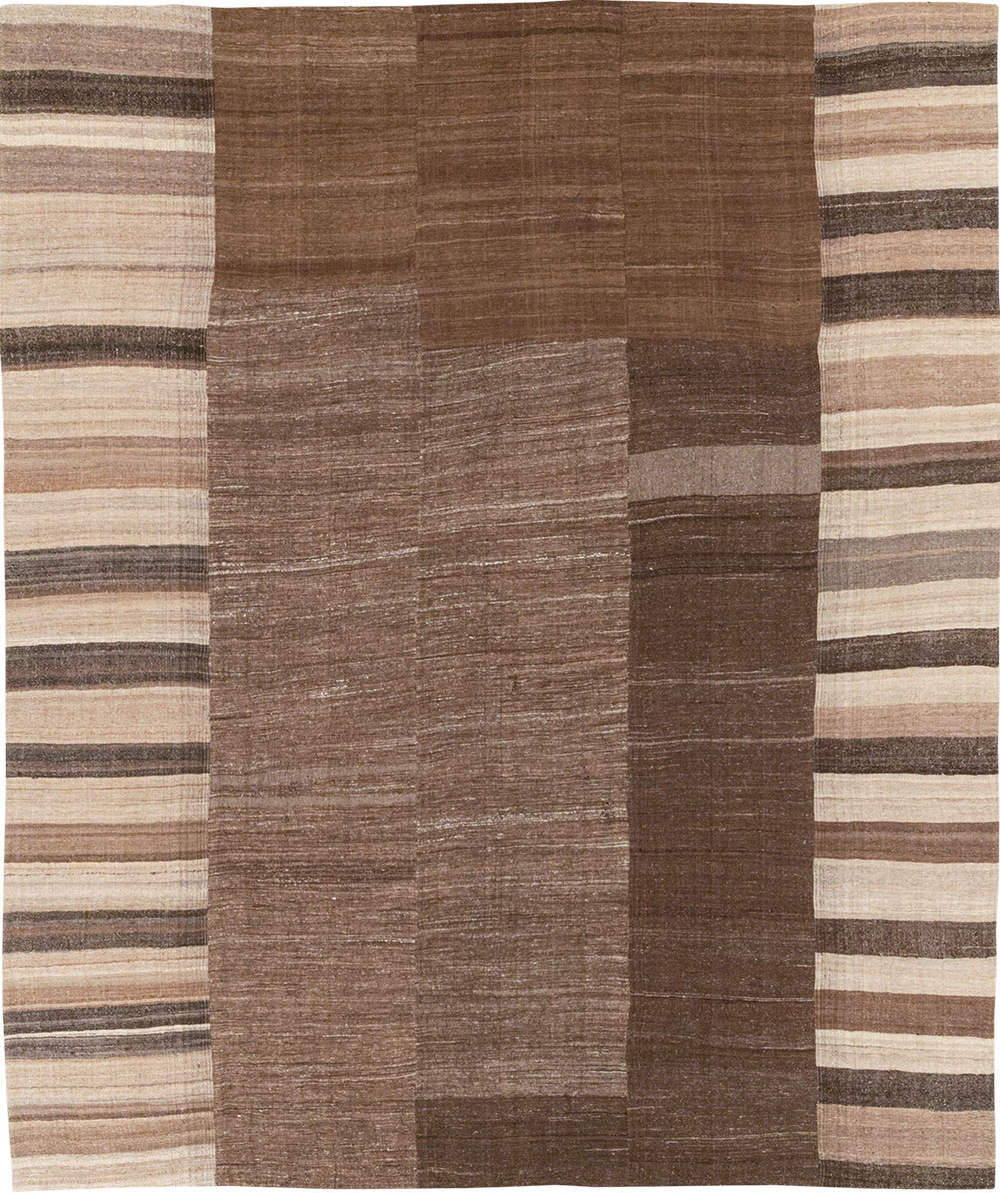 Vintage Turkish Flatweave Kilim Room Size Carpet, No.33076 - Galerie Shabab