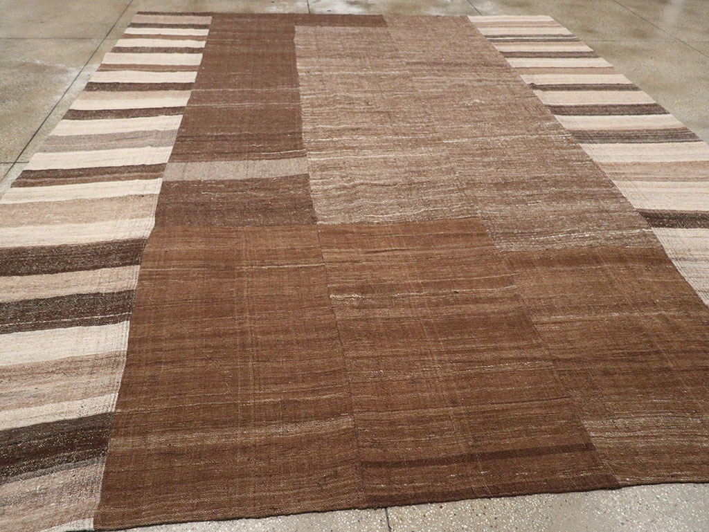 Vintage Turkish Flatweave Kilim Room Size Carpet, No.33076 - Galerie Shabab