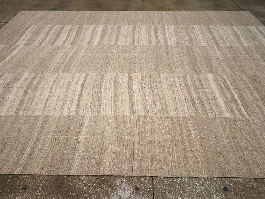 Vintage Turkish Flatweave Kilim Room Size Carpet, No.33077 - Galerie Shabab