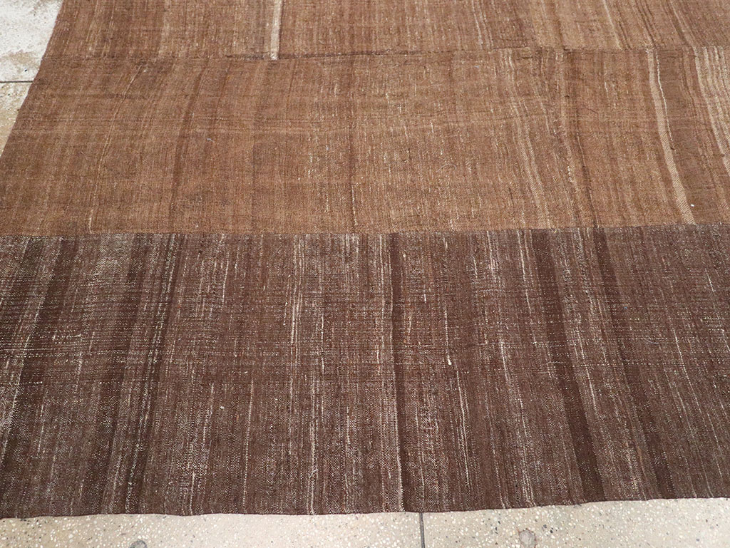 Vintage Turkish Flatweave Kilim Room Size Carpet, No.33078 - Galerie Shabab