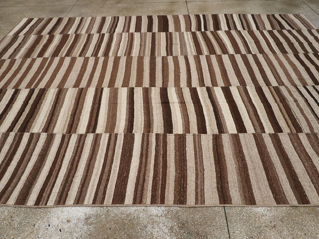 Vintage Turkish Flatweave Kilim Room Size Carpet, No.33085 - Galerie Shabab