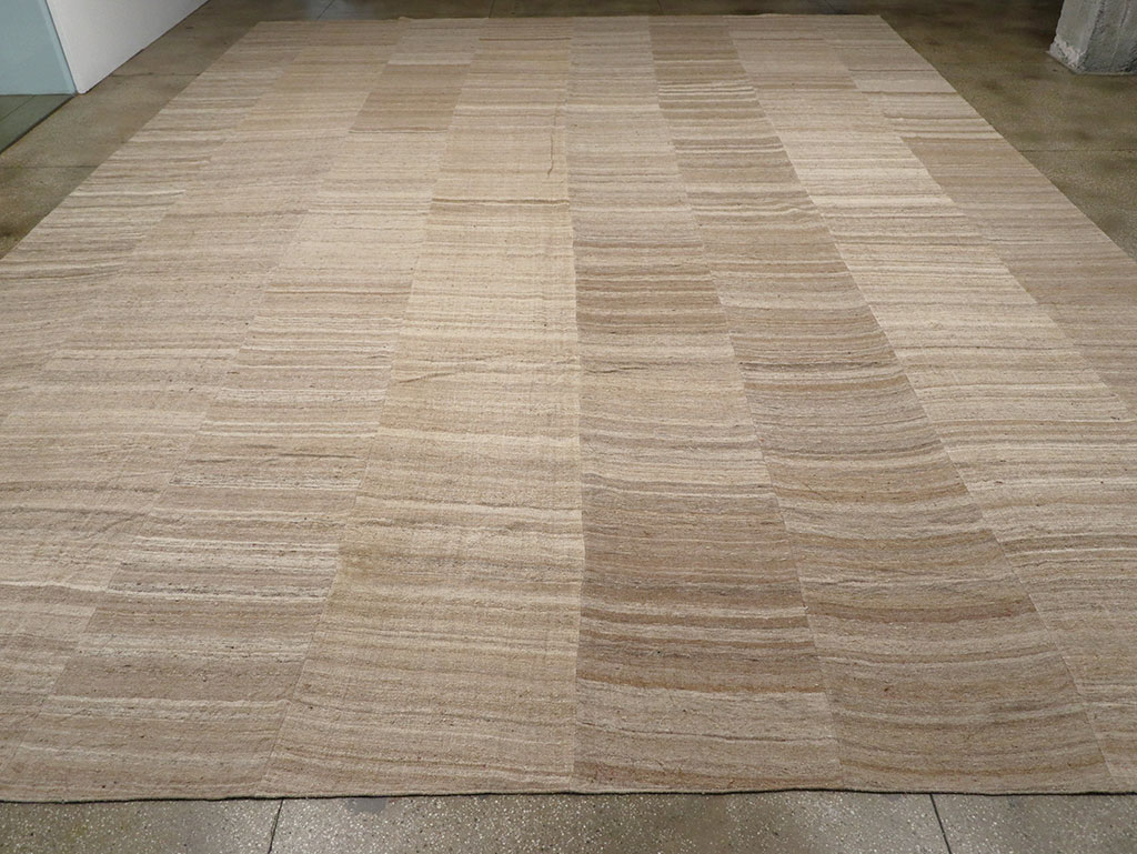 Vintage Turkish Flatweave Kilim Oversize Carpet, No.33086 - Galerie Shabab